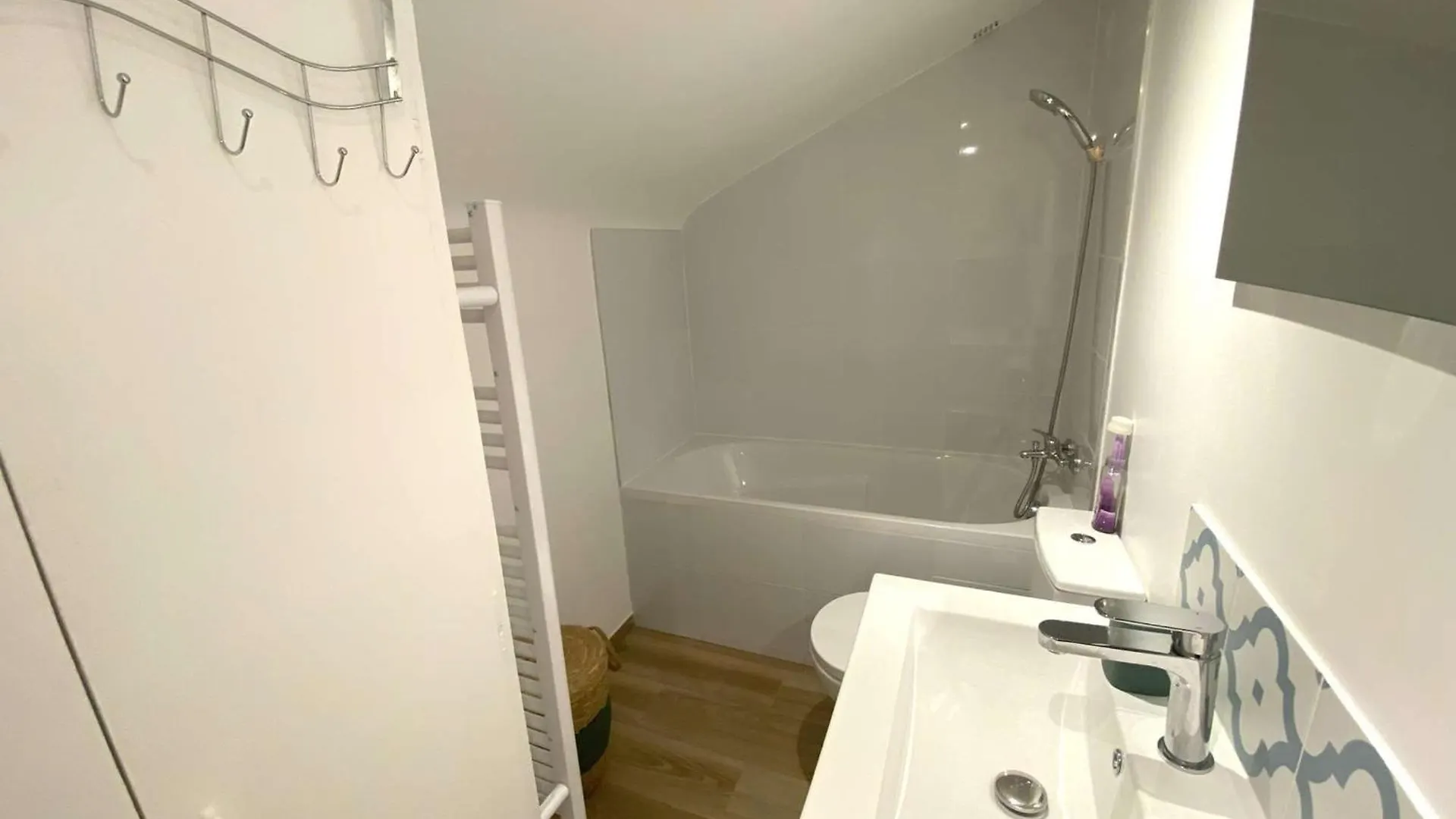 Appartement A Perros-Guirec Proche Plage Avec Balcon Et Vue Mer - Fr-1-368-416 בית נופש